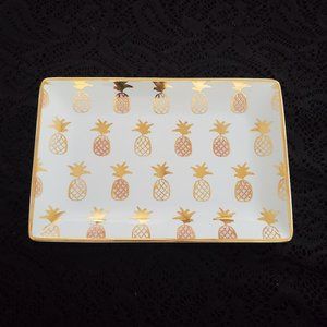 NWOT Slant Collections pineapple print trinket tray